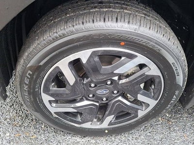 2025 Subaru FORESTER Premium Hybrid