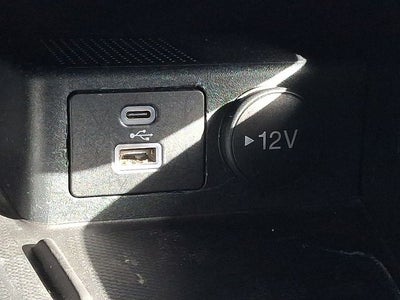 2022 Ford Escape Hybrid Titanium