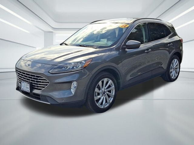 2022 Ford Escape Hybrid Titanium
