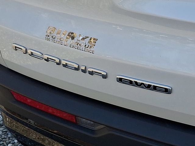 2024 GMC Acadia AT4