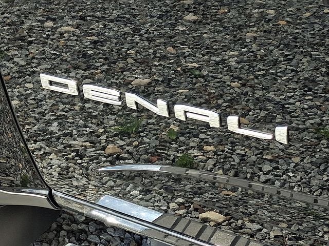 2021 GMC Canyon Denali