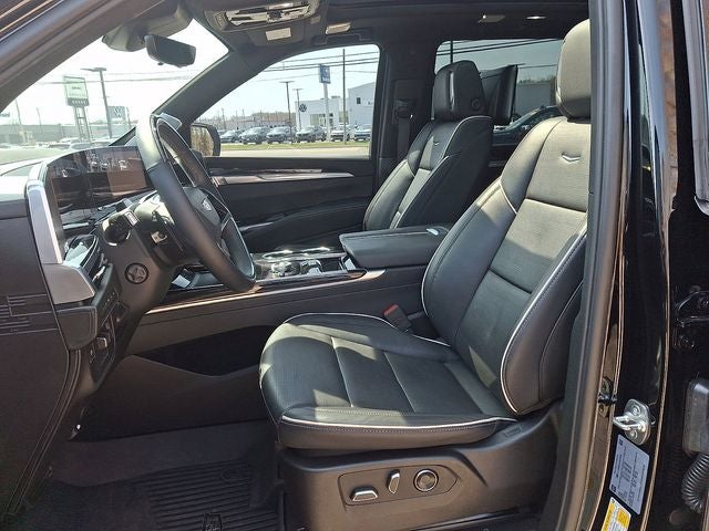 2025 Cadillac Escalade ESV Sport