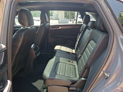 2024 Volkswagen Atlas Cross Sport 2.0T SEL R-Line