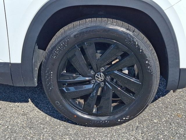 2022 Volkswagen Atlas Cross Sport 3.6L V6 SE w/Technology
