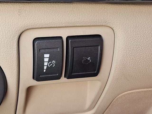 2011 Lincoln MKZ Base